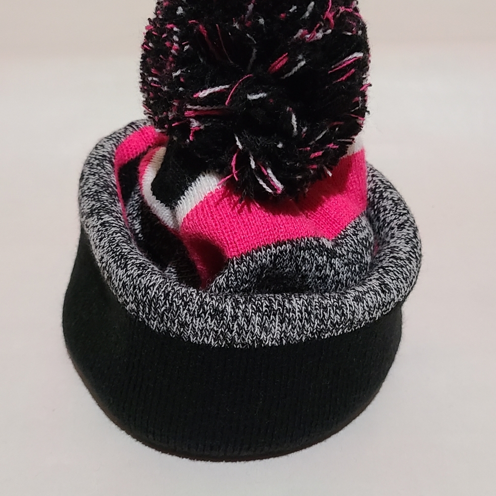 T HAT - Picture 4 of 13